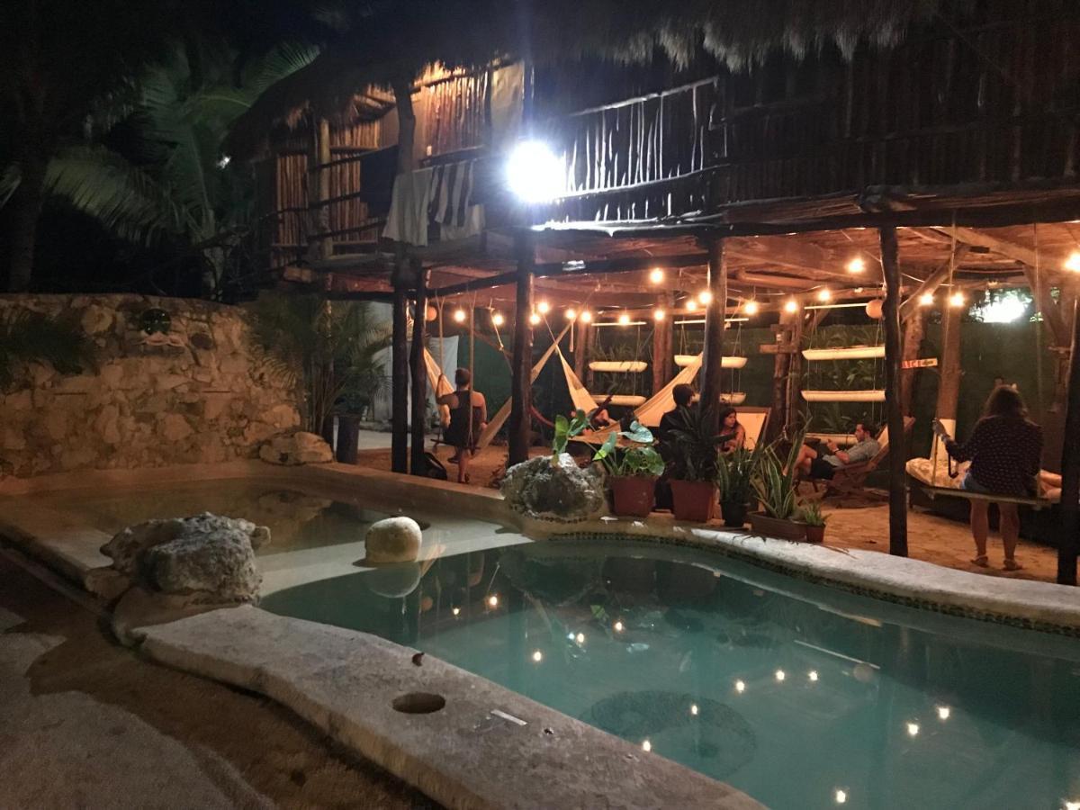 Lobo Inn ตูลุม ภายนอก รูปภาพ